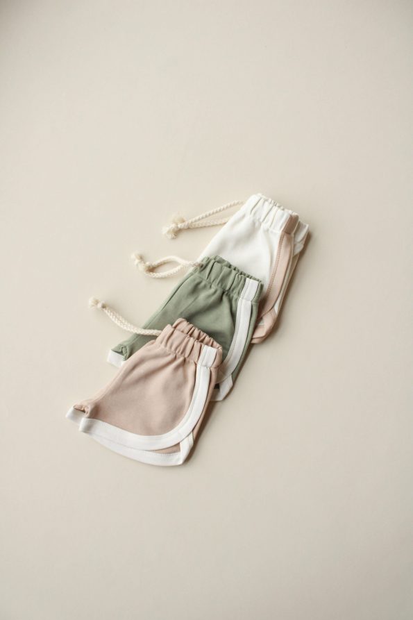 3-Piece Contrast Trim Cotton Shorts Model 3