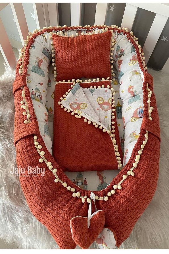 Jaju Baby Nest Terracotta Knit and Muslin Fabric Pom-Pom 3-Piece Co-Sleeping Baby Bed Set