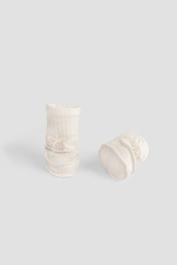 Wellsoft Quilted Cream Baby Booties