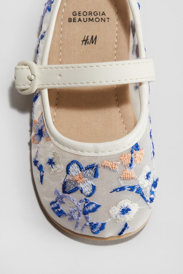 Embroidered Mesh Ballet Flats