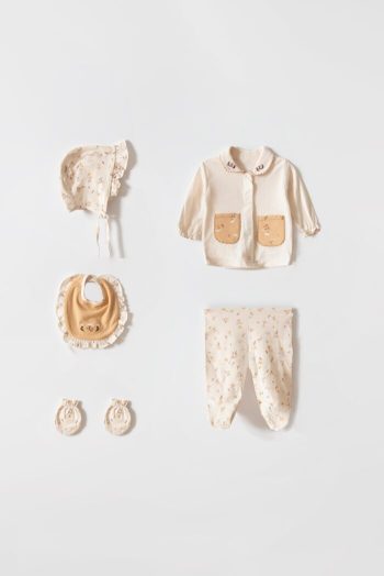 Ruffled Detail Patterned 5-Piece Baby Set