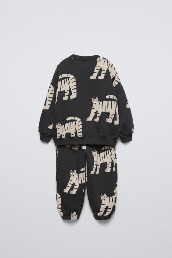 Boys' Cotton Black Tiger Print Sweatshirt and Jogger Set for Winter