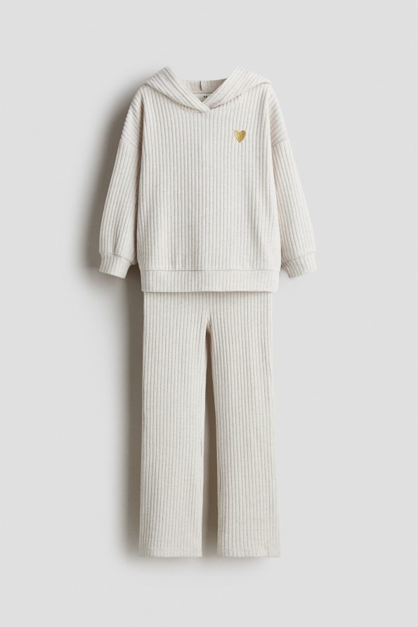 2-Piece Feathered and Ribbed Knit Set