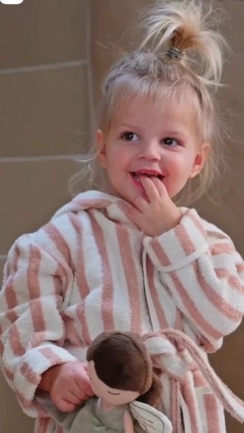 Cotton Hooded Bathrobe for Girls - Striped Pink