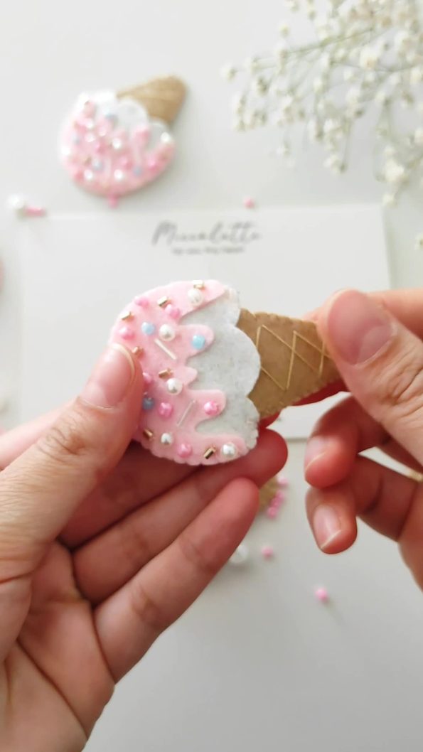 Miccolatte Handmade Beaded Ice Cream Snap Clip