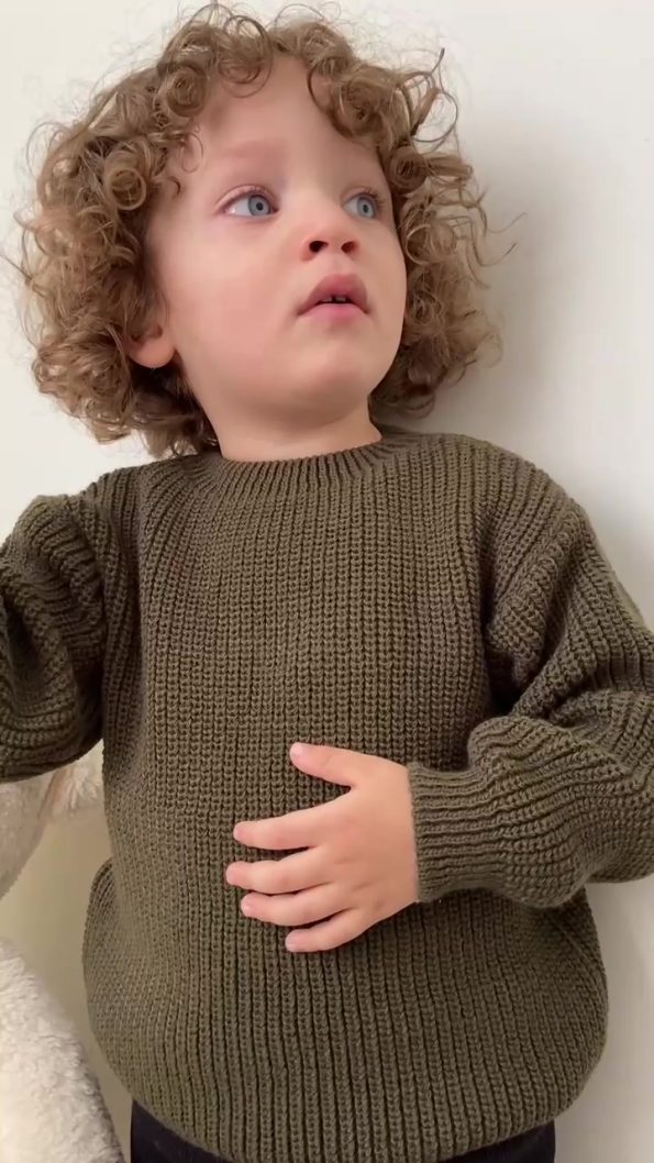 Babily Knit Baby Sweater - Flexible Unisex Oversize, 0-5 Years