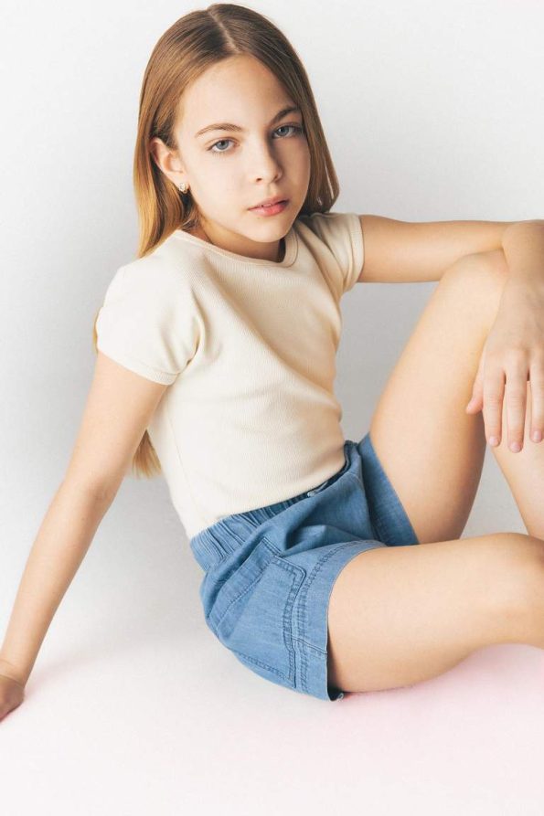 Girls' Slim Fit Short Sleeve Ribbed T-Shirt