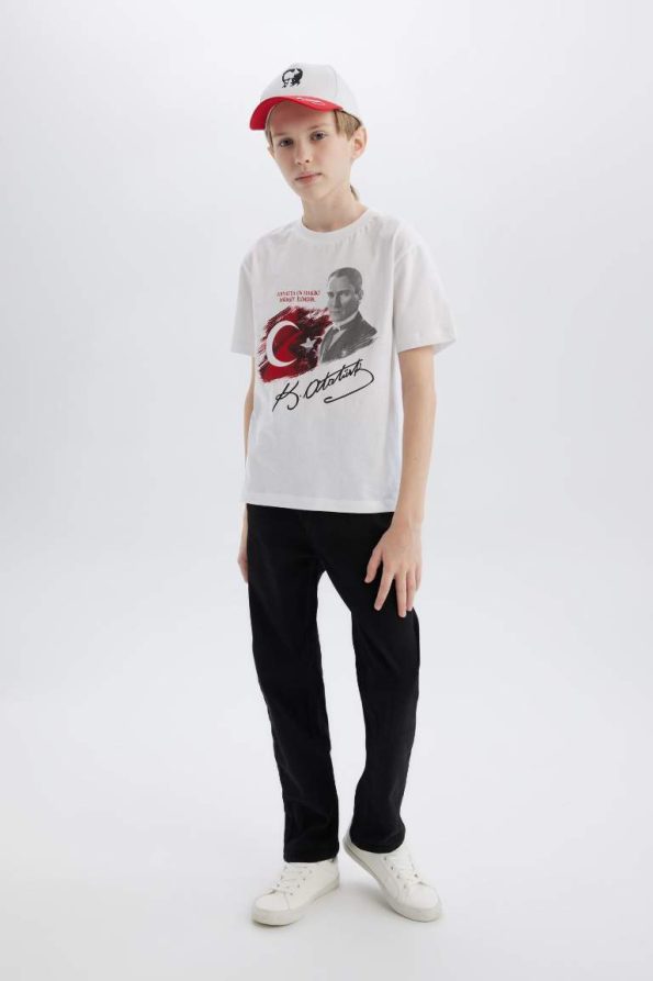 Boys' Straight Fit Basic Denim Jeans