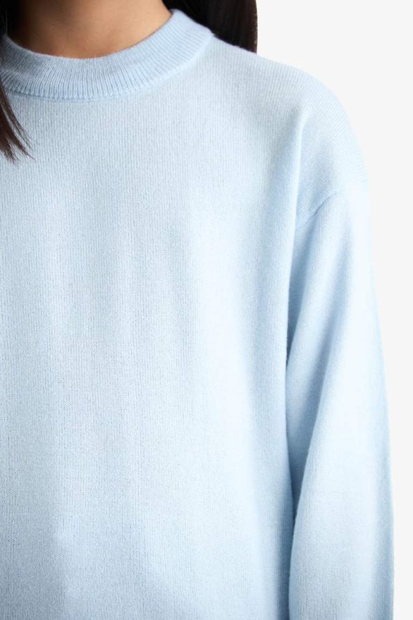 Girls' Standard Fit Crew Neck Knitted Sweater