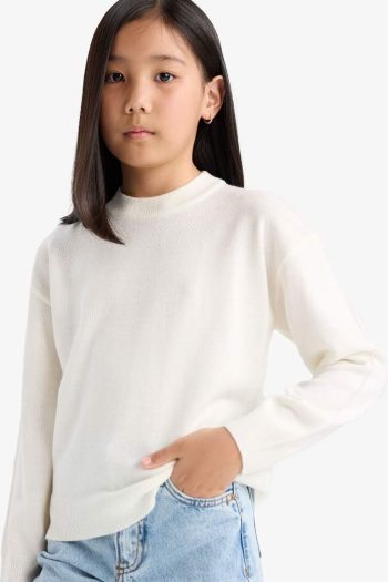 Girls' Standard Fit Crew Neck Knit Sweater
