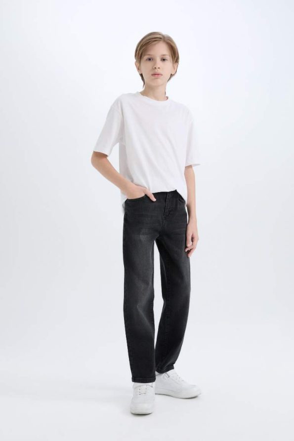 Boys' Straight Fit Basic Denim Pants
