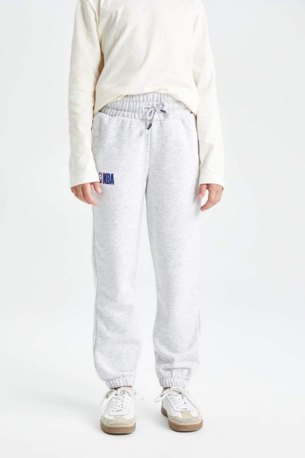 Girls' NBA Wordmark Elastic Waist Pocket Jogger Pants