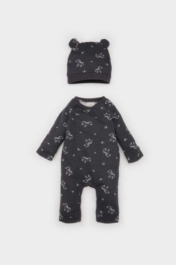 Baby Boy Newborn 2-Piece Set with Zebra Print Long Sleeve Bodysuit and Hat