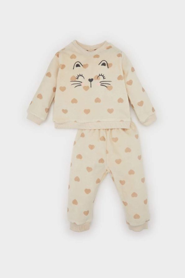 Girls' Baby Pajama Set with Heart Pattern Long Sleeve Top and Pants
