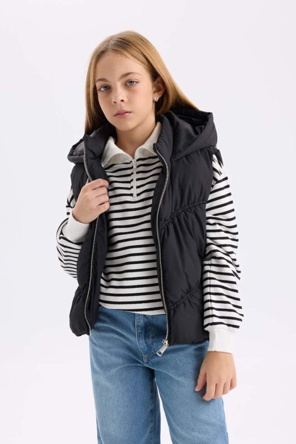Girls' Water-Resistant Hooded Puffer Vest