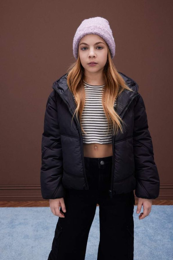 Girls' Water-Resistant Hooded Zippered Puffer Jacket with Pockets