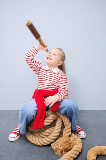 Girls' Striped Peter Pan Collar Sweatshirt
