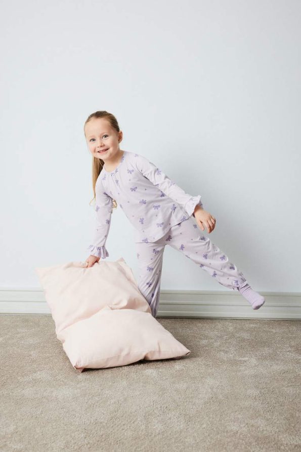 Girls' Baby Pajama Set with Butterfly Print Long Sleeve Top and Elastic Waist Long Pants