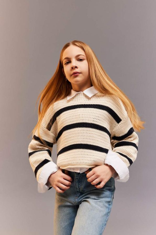 Girls' Striped Round Neck Knit Sweater
