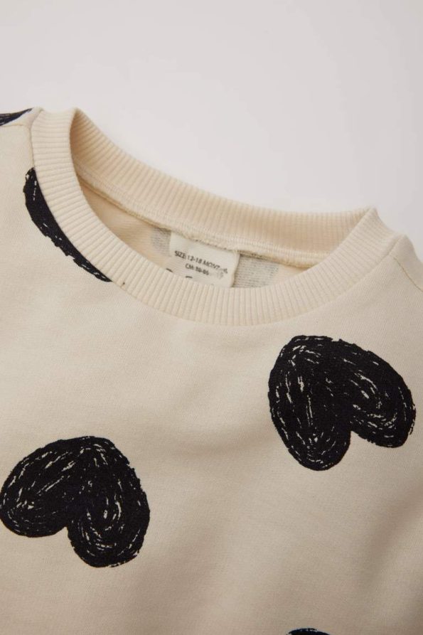 Girls' Heart Print Crew Neck Sweatshirt