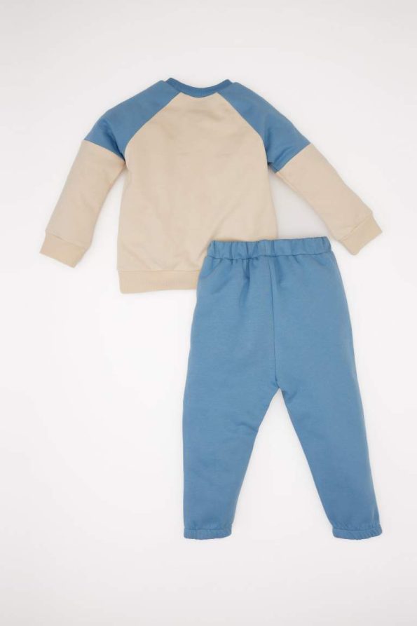 Boys' 2-Piece Set with Printed Sweatshirt and Elastic Waist Sweatpants