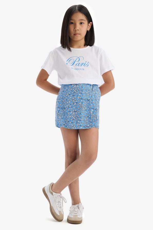 Girls' Two-Piece Set with Printed Short-Sleeve T-Shirt and Floral Shorts