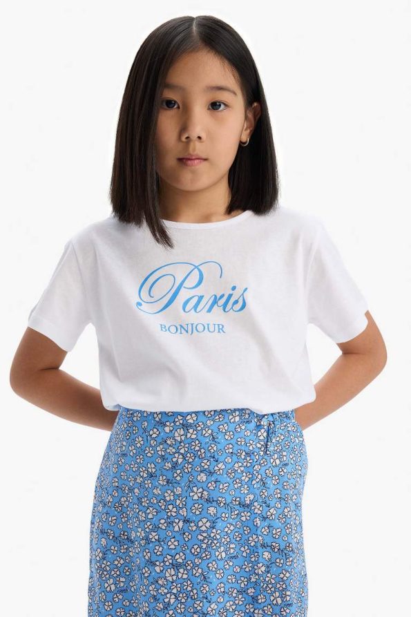 Girls' Two-Piece Set with Printed Short-Sleeve T-Shirt and Floral Shorts