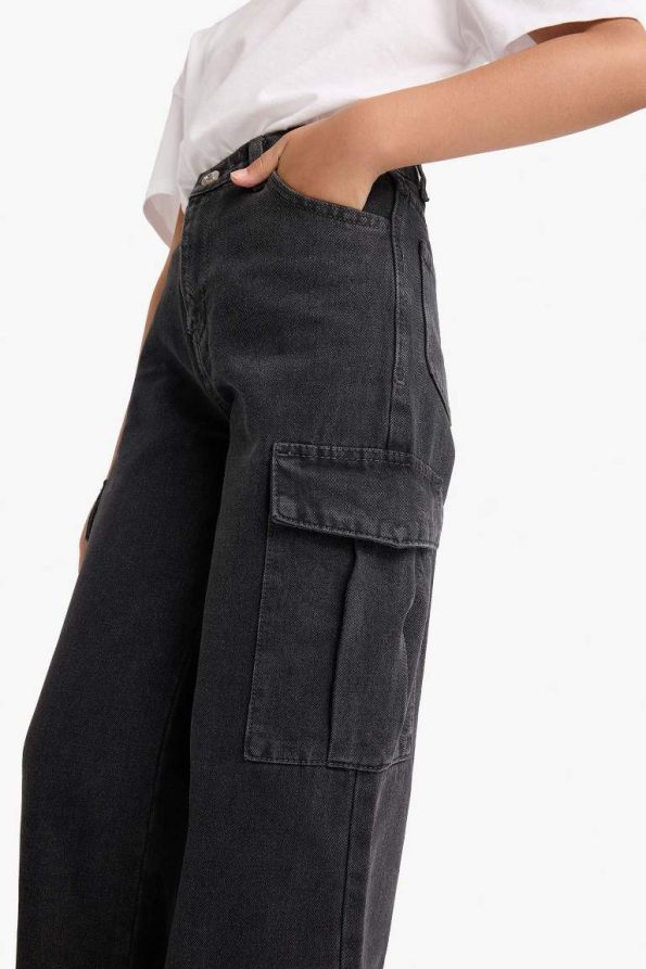 Girls' Wide Leg Cargo Jeans