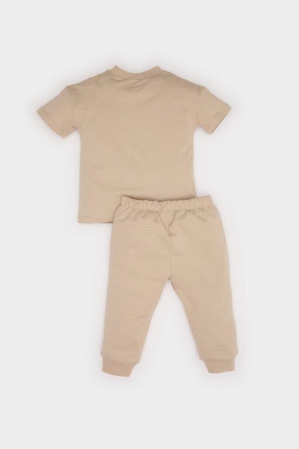Baby Boys' 2-Piece Set with Bear Print Short Sleeve T-Shirt and Elastic Waist Sweatpants