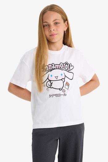 Girls' Hello Kitty Relax Fit Crew Neck Short Sleeve T-Shirt