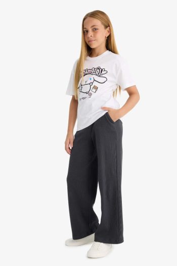 Girls' Hello Kitty Relax Fit Crew Neck Short Sleeve T-Shirt