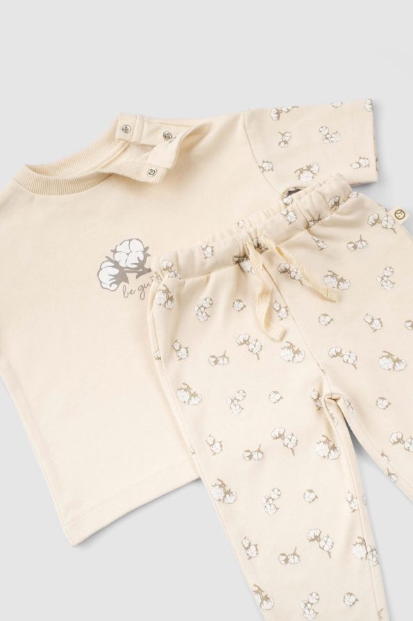 Organic Cotton Baby Outfit with Large Cotton Print