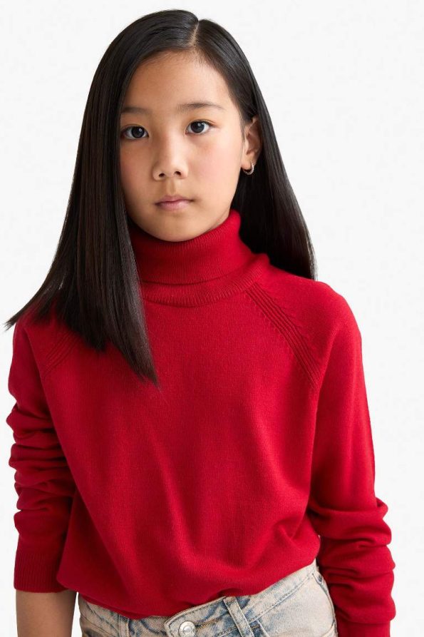 Girls' Turtleneck Knit Sweater