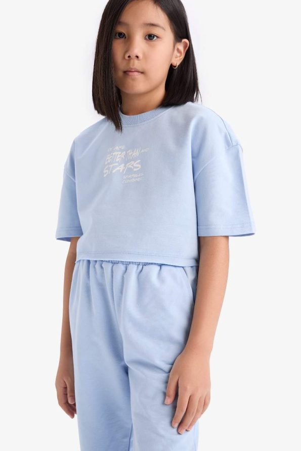 Girls' 2-Piece Set with Printed Short Sleeve T-Shirt and Elastic Waist Jogger Pants