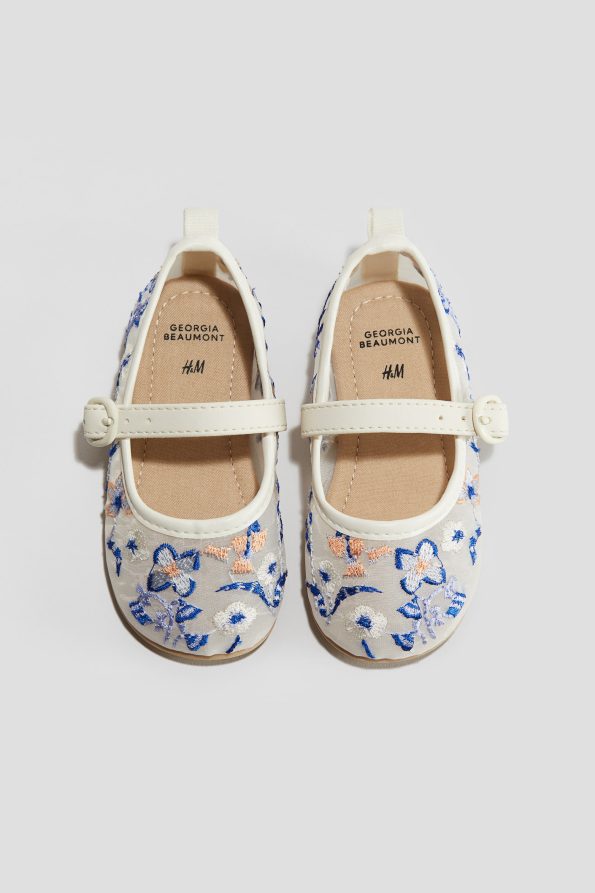 Embroidered Mesh Ballet Flats