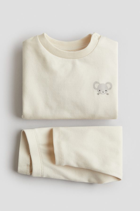 2-Piece Sweatshirt and Leggings Set