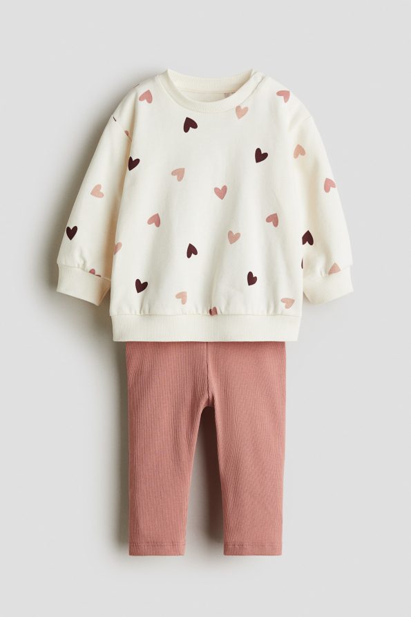 2-Piece Sweatshirt and Leggings Set