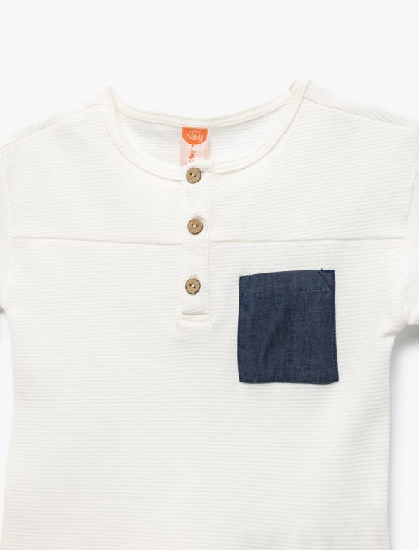 Boys' Short Sleeve Cotton T-Shirt with Bicycle Neck and Pocket Detail