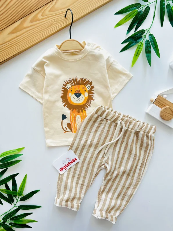 Lion Print Striped Muslin Fabric 2-Piece Set