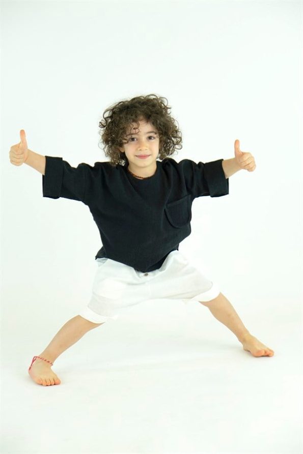 Cream Şile Fabric Shorts + Black Şile Fabric Shirt