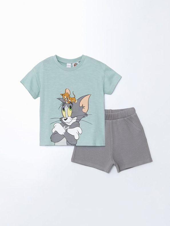 Tom and Jerry Printed Baby Boys' T-Shirt and Shorts Set