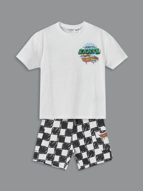 LCW Kids White Hot Wheels Printed Boys T-Shirt and Shorts Set
