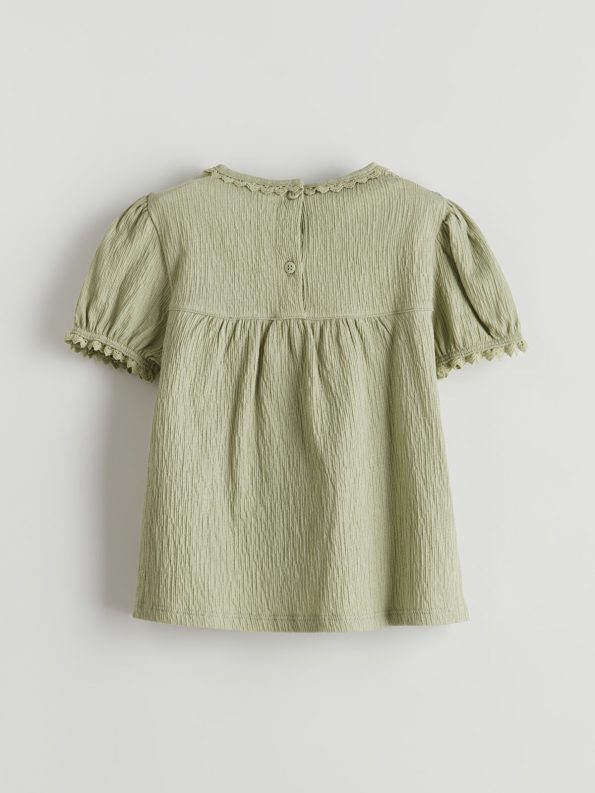LCW Kids Green Crew Neck Embroidered T-Shirt for Girls