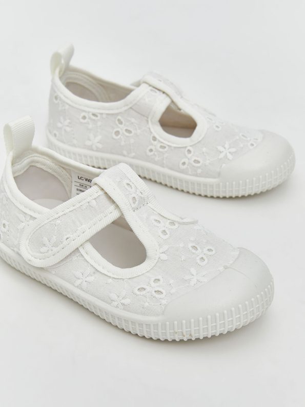LCW STEPS White Velcro First Steps Shoes for Baby Girls