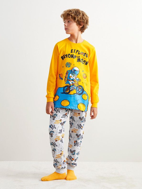 Boys' Tiger Print Crew Neck Sweatshirt