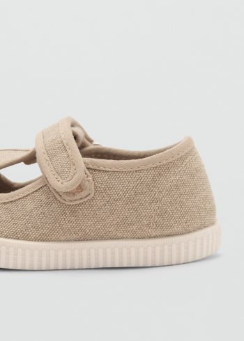Velcro Strap Sports Shoes