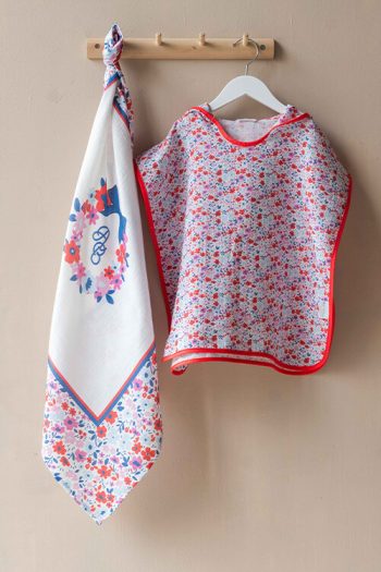 Muslin Baby Poncho - Little Flowers / Red