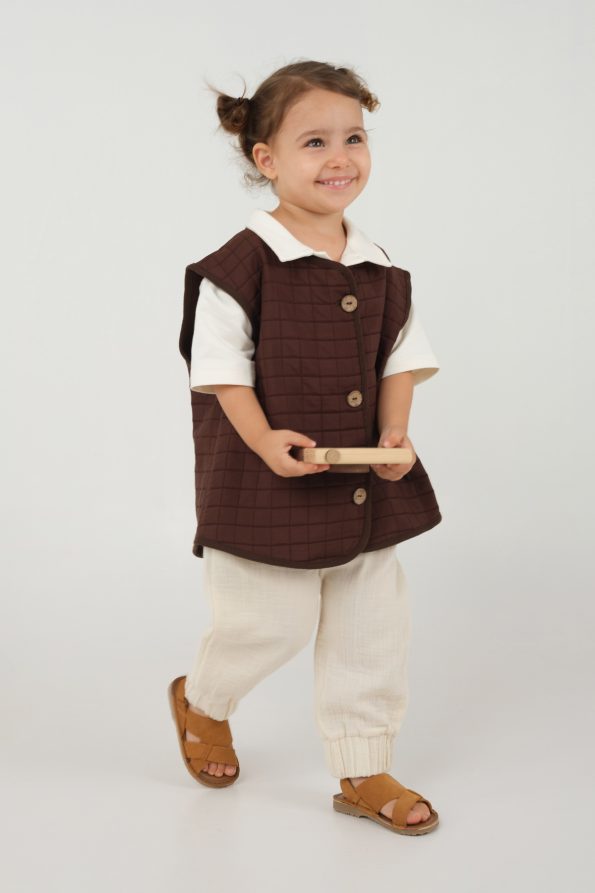 Oversized Vest in Dark Brown