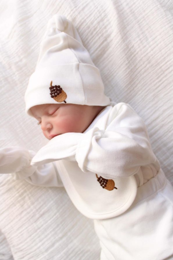 Embroidered Acorn 5-Piece Long Sleeve Newborn Set