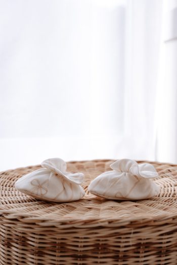 Baby Booties - Ribbon / Beige